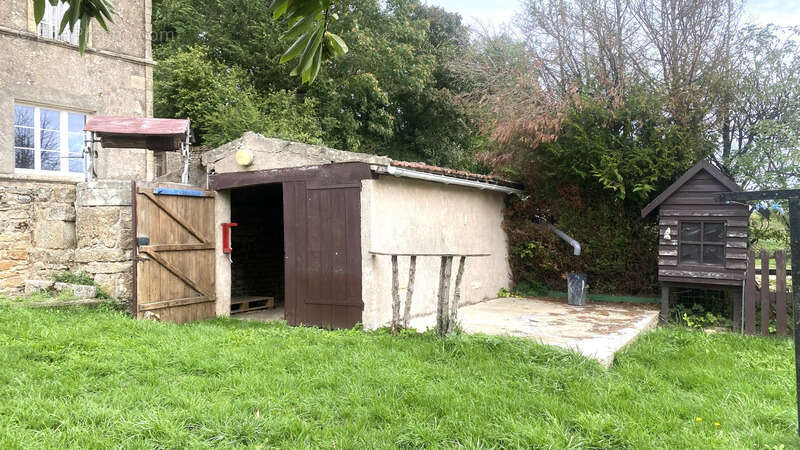 Maison à METZ-LE-COMTE