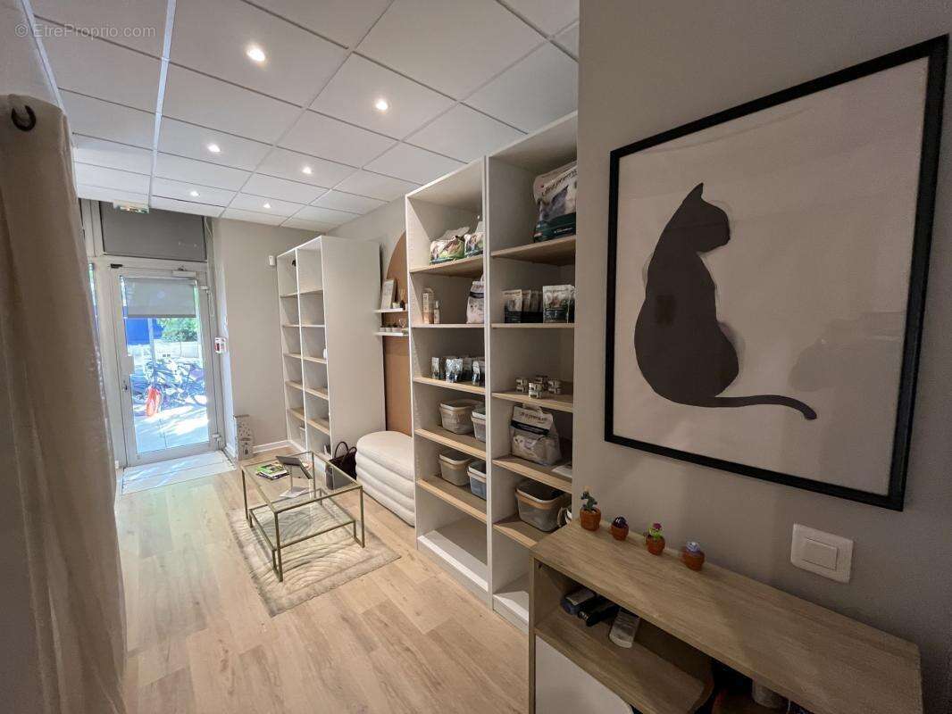 Commerce à BEAUSOLEIL