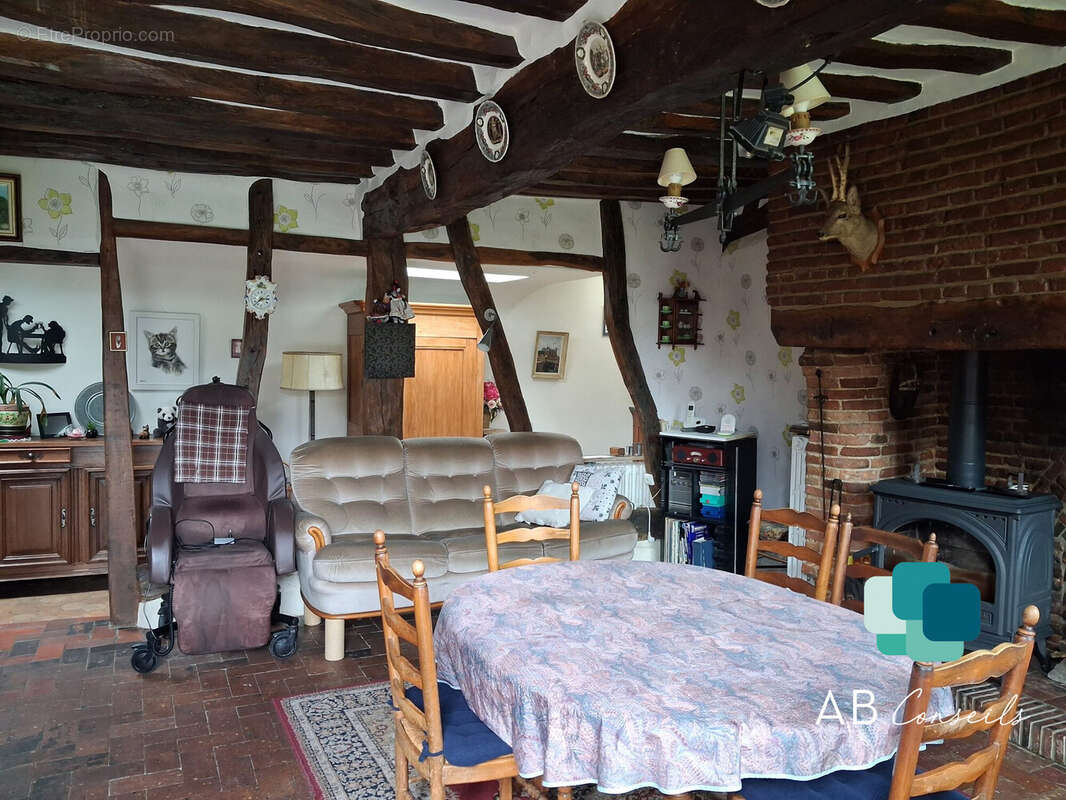 Maison à SAINT-SAENS