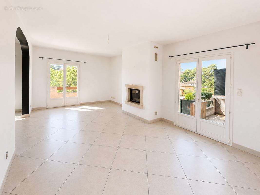 Maison 4 pièces 120 m² à vendre à La Seyne-Sur-Mer (83500) - photo 10