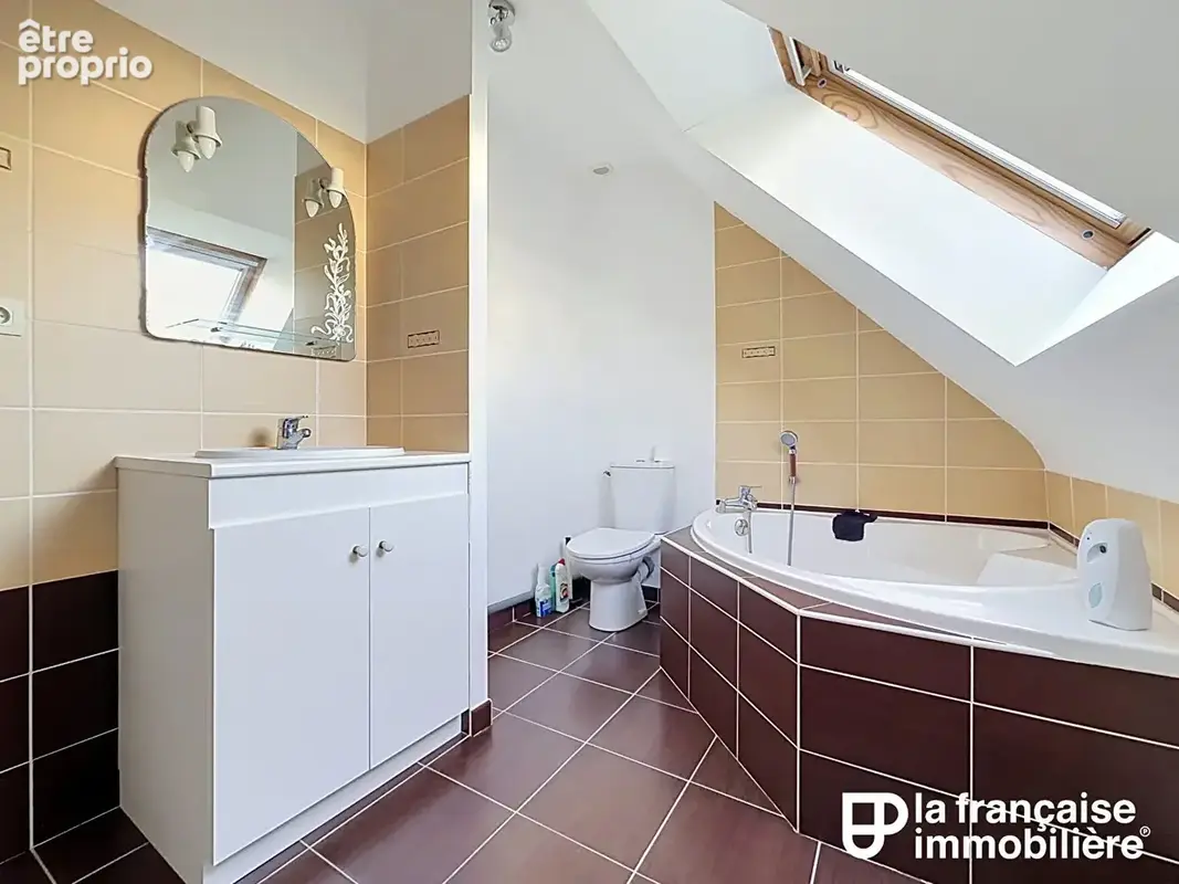 Maison 4 chambres - garage - photo 9