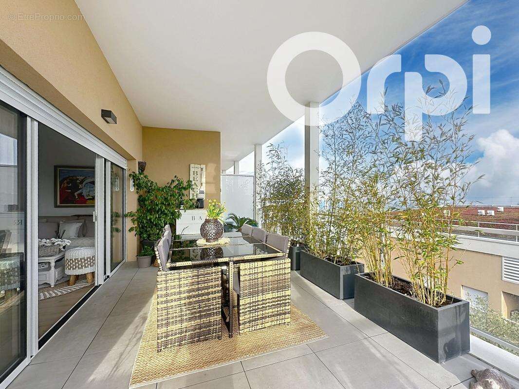 Appartement à VILLENEUVE-LOUBET