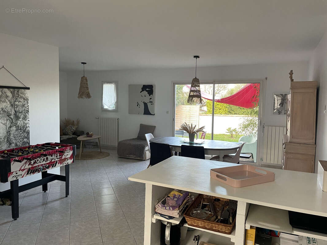 salon séjour - Maison à PERIGNY