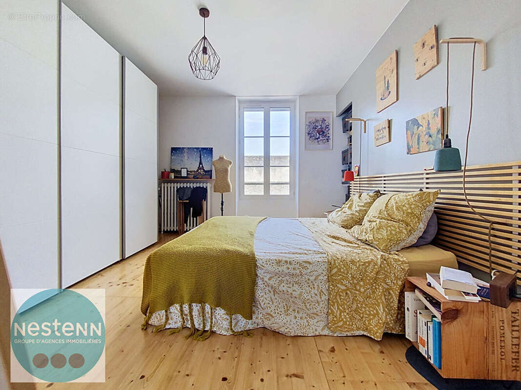 Maison de ville 4 pièces Orléans 110 m2 et sa cour privée sans vis à vis - photo 2