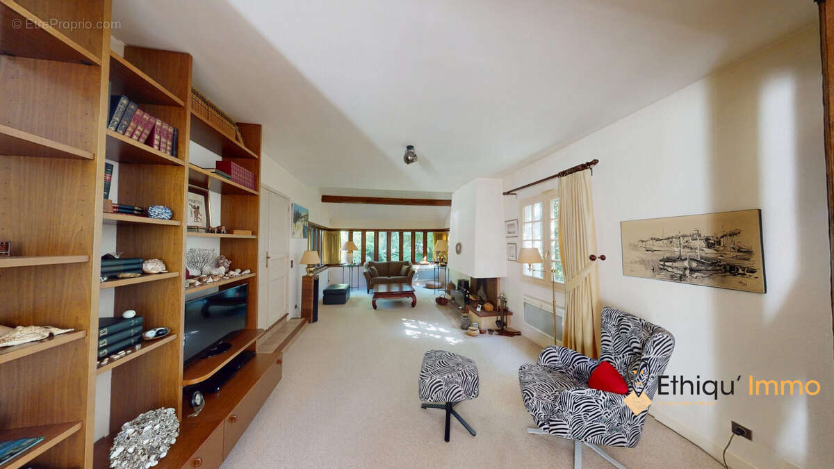 Maison 191 m² à Sainte-Savine  - photo 6