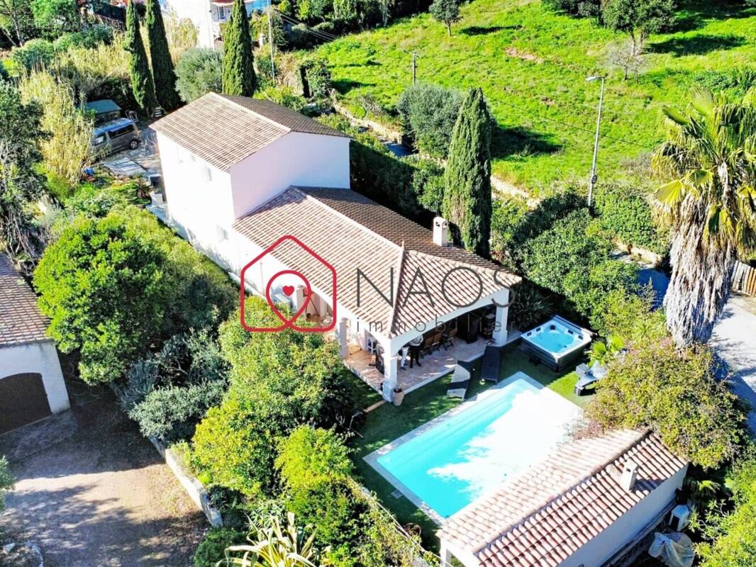 Maison à CAVALAIRE-SUR-MER