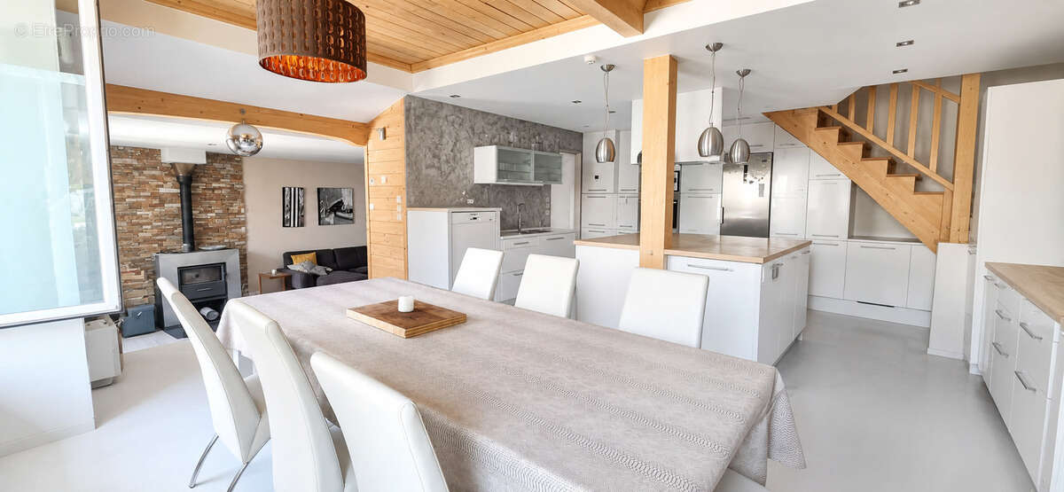 Maison + Studio indépendant - photo 3