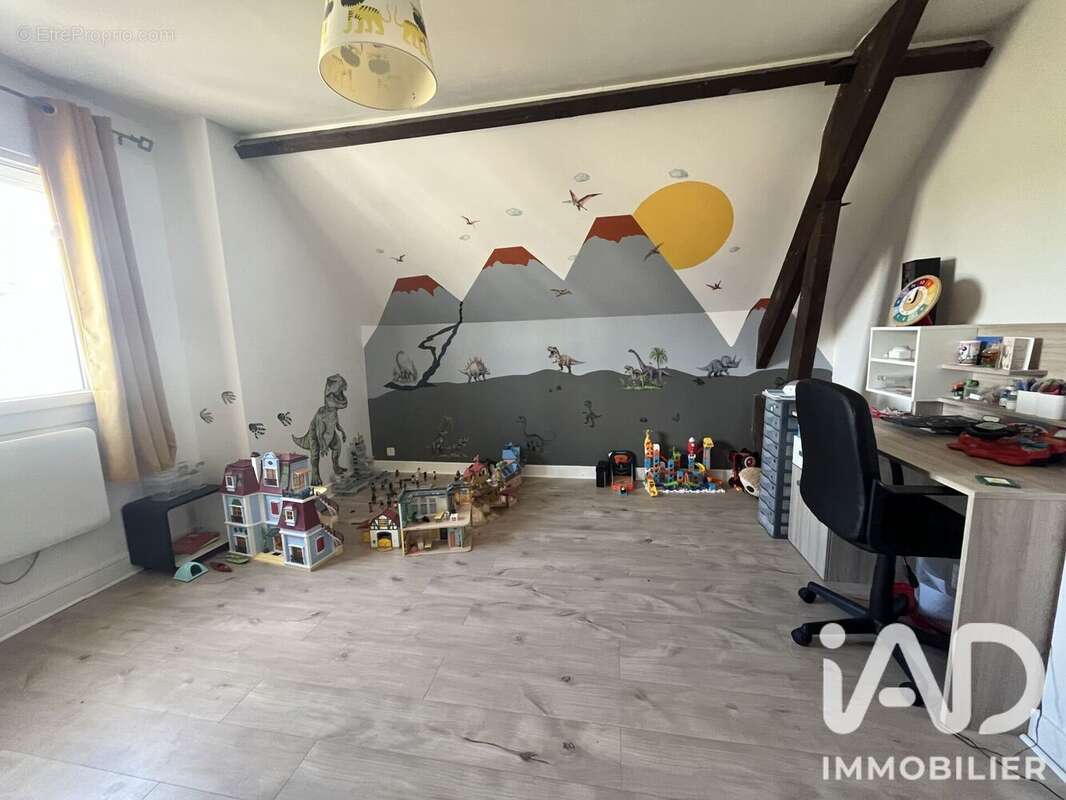 Maison 129 m² à Gennetines  - photo 8