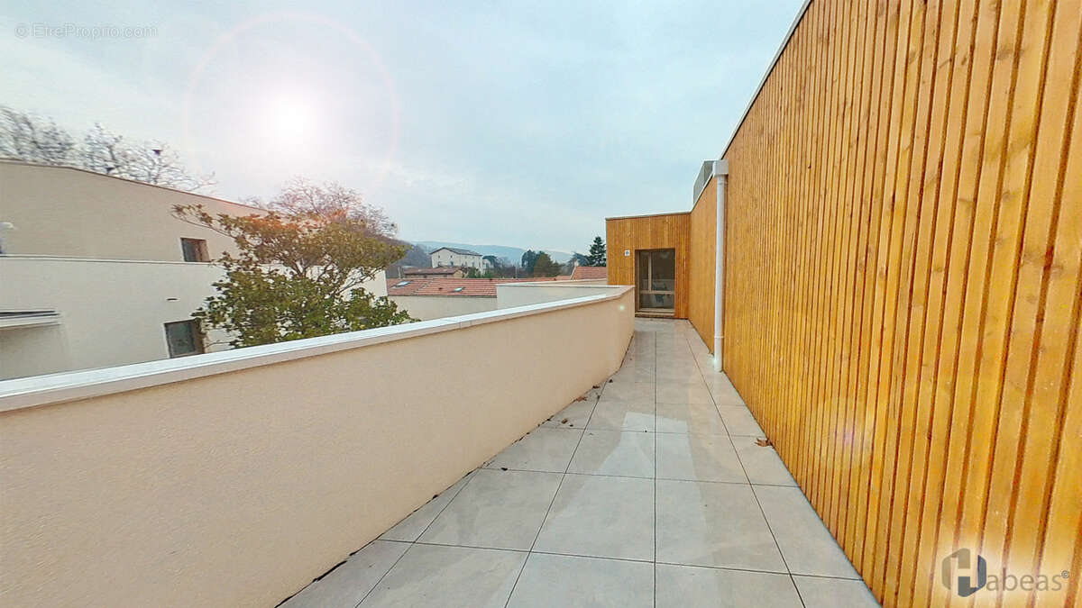 Appartement à VILLE-LA-GRAND