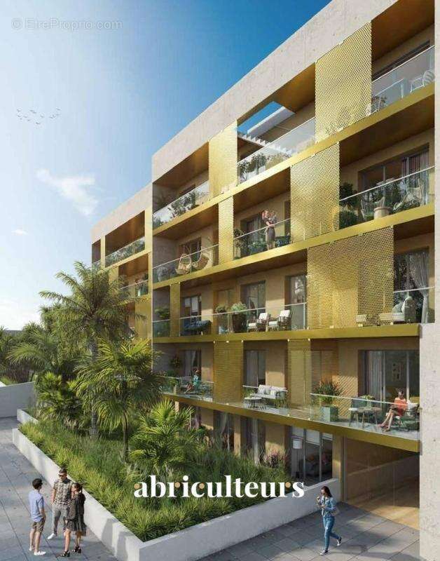 Appartement à ROQUEBRUNE-CAP-MARTIN