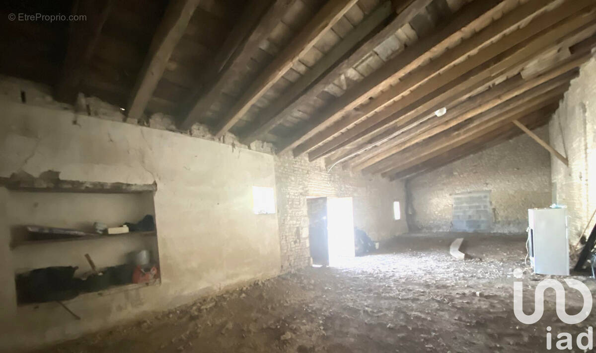 Photo 1 - Maison à VERINES