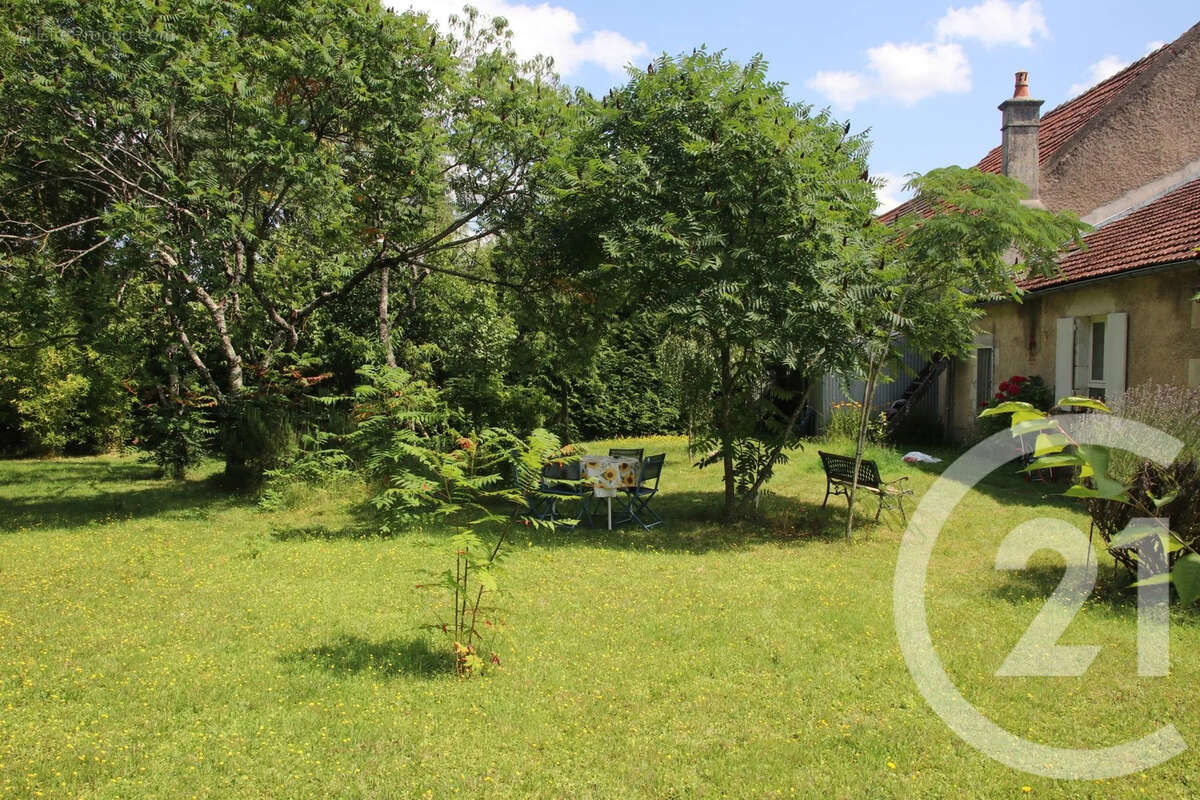 Maison 117 m² à Etais-La-Sauvin  - photo 5