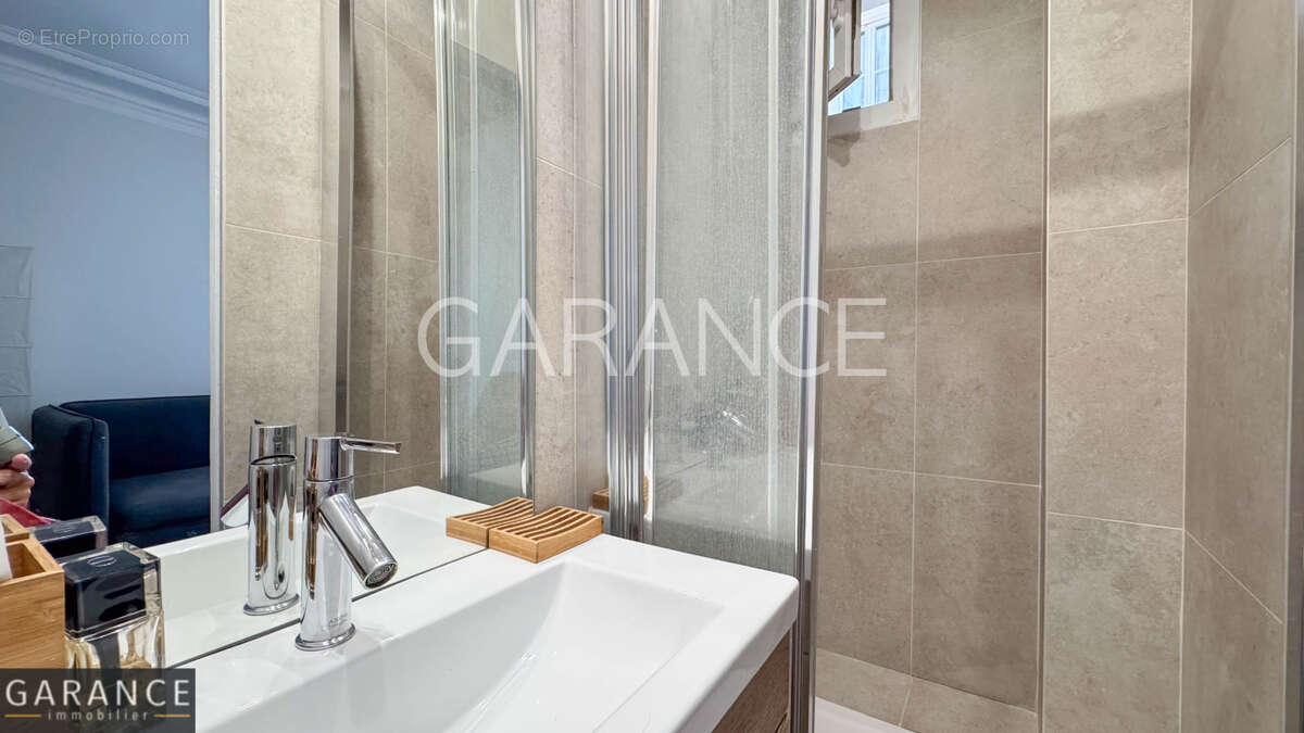 Appartement à PARIS-12E