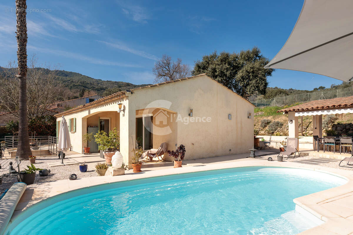 Maison à PEGOMAS