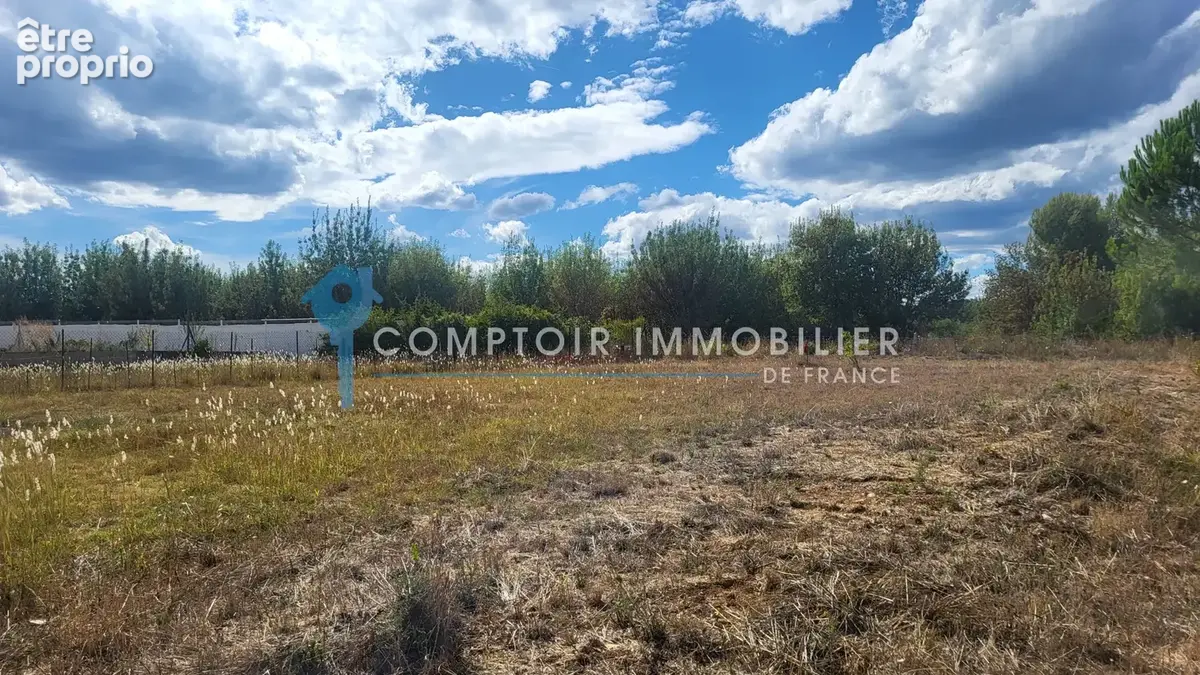 Terrain 1060 m² · à Saint-Mamert-du-Gard · 1 060 m² · 139 000 €