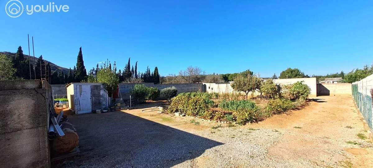 Terrain à NARBONNE