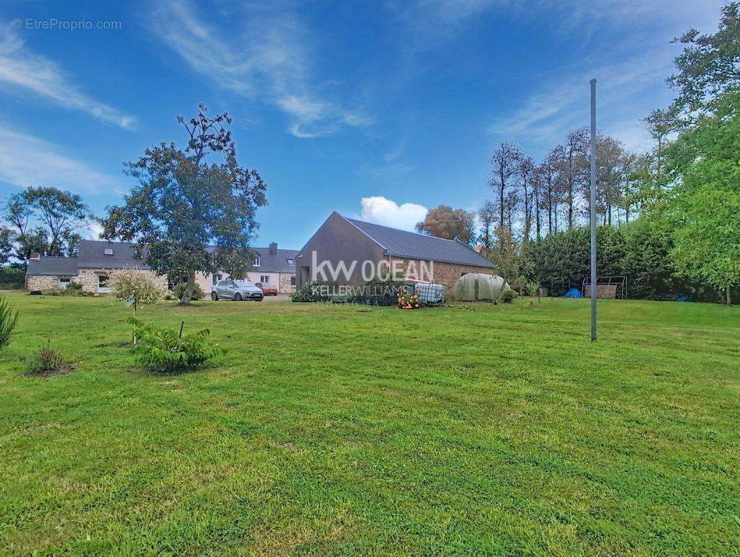 Maison à PLOUGASNOU