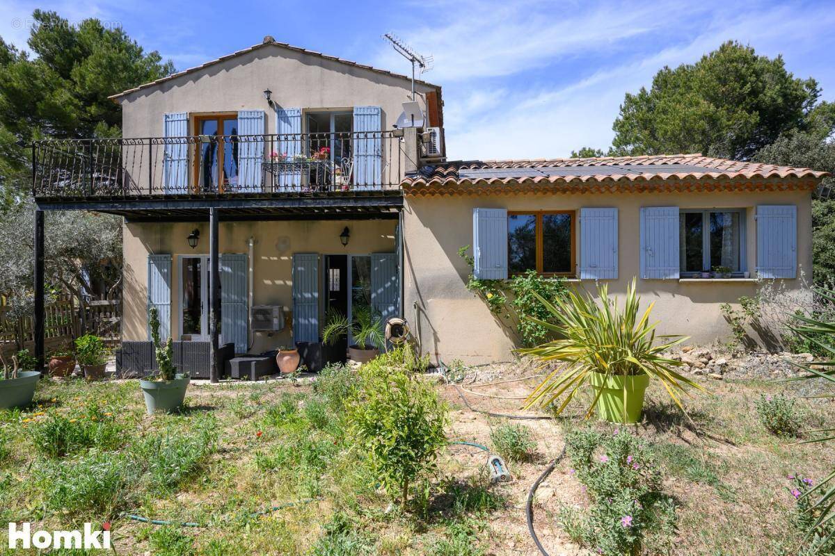 Maison à PELISSANNE