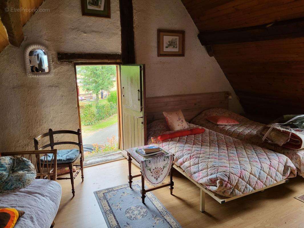 Maison à SAINT-AGIL