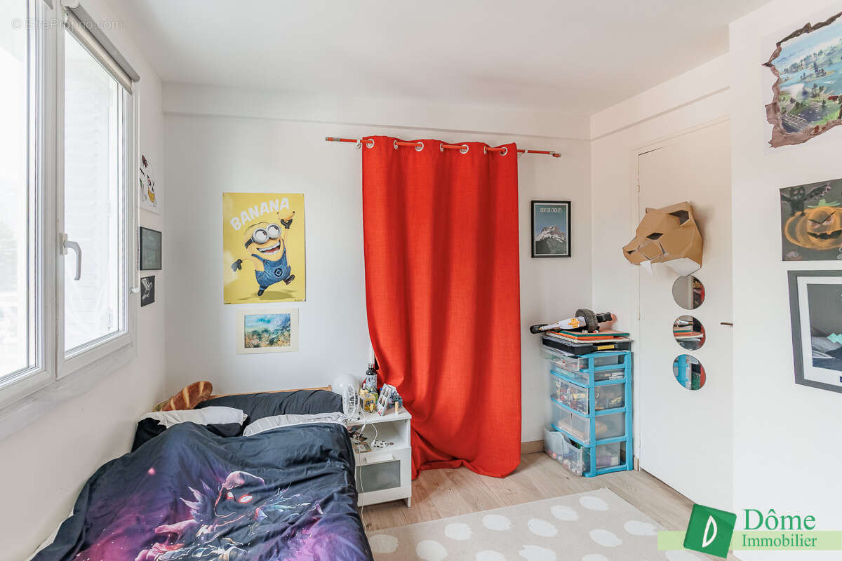 Appartement à MEYLAN