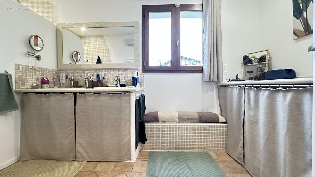 Maison à MOUGUERRE