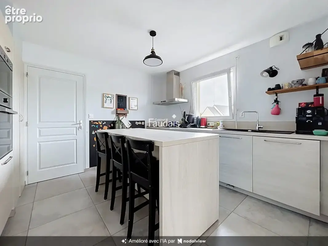 Maison 108 m² à Portbail  - photo 2