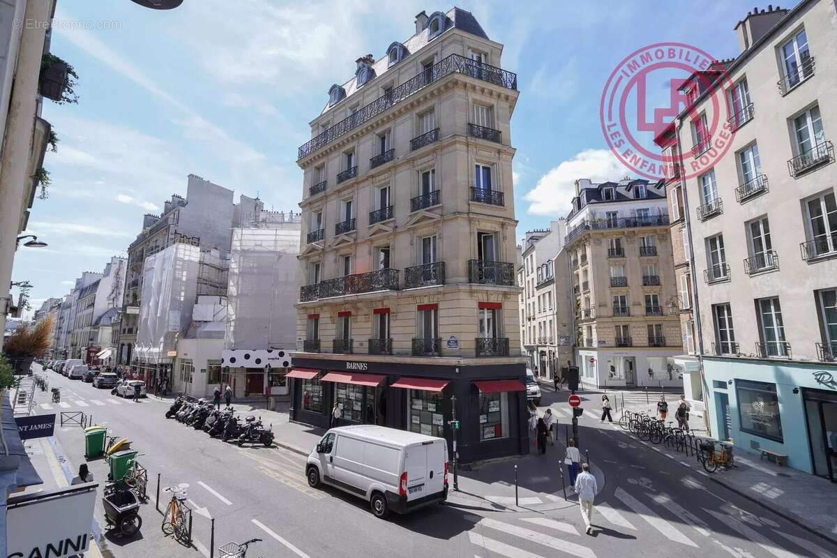 Appartement à PARIS-3E