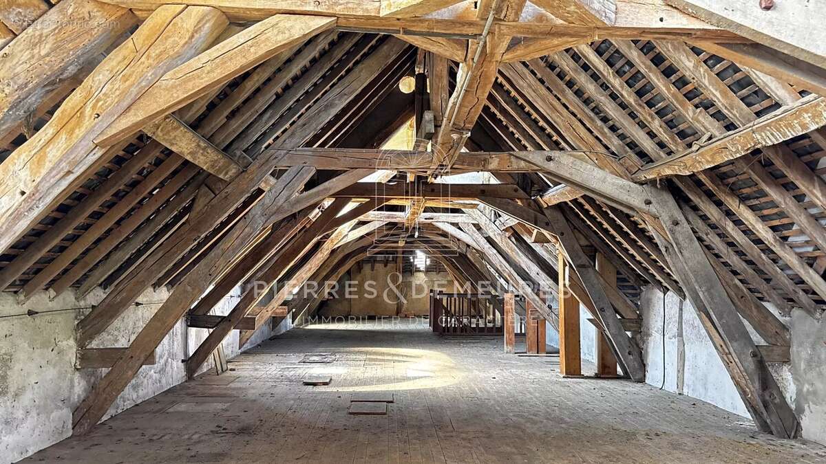 Ancien moulin a renover avec jardinet - photo 21