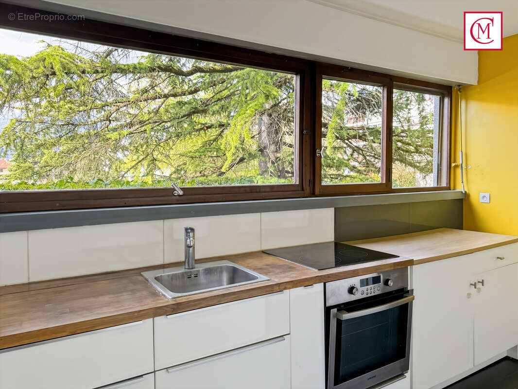 Appartement à LA TRONCHE