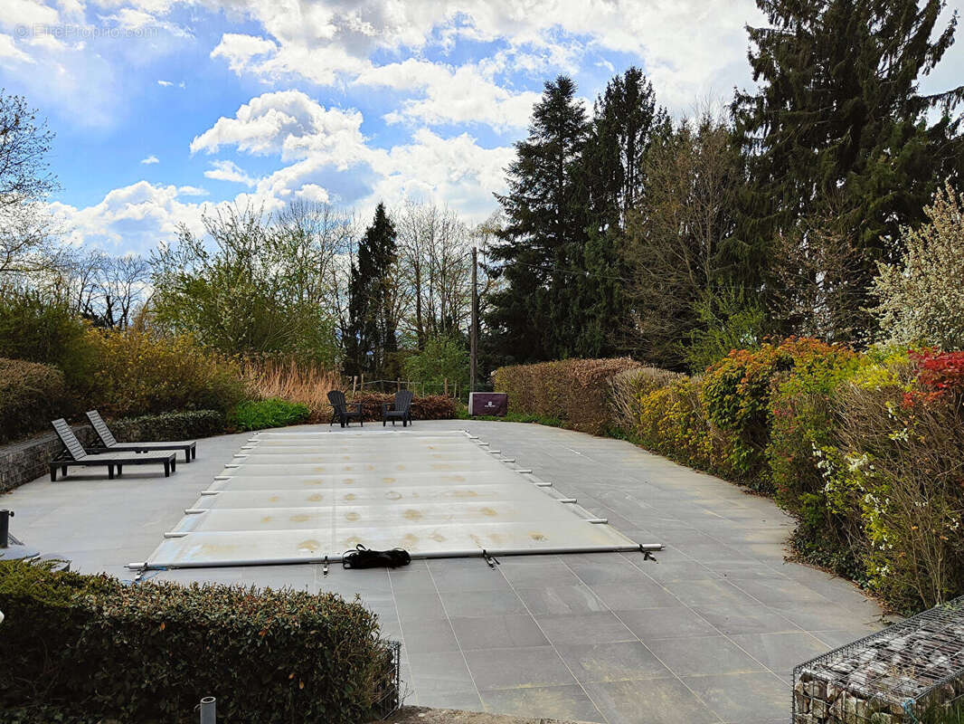 Maison à SAINT-GENIX-SUR-GUIERS