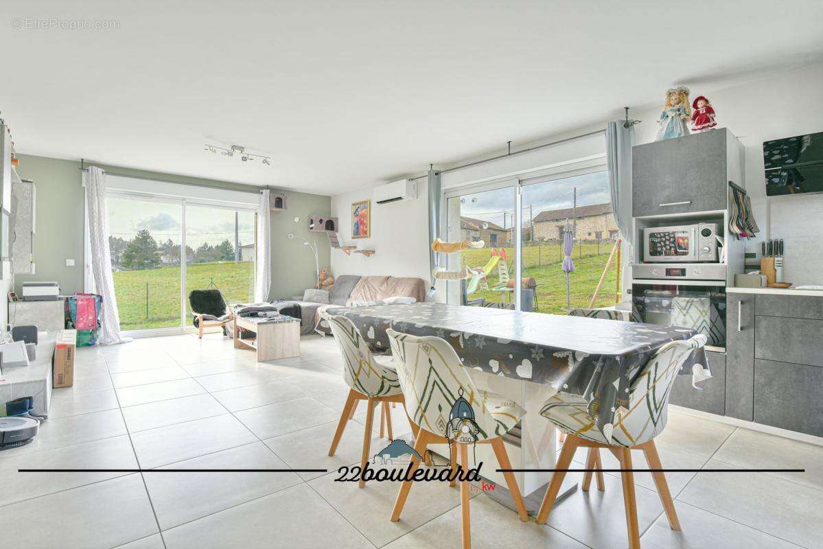 Maison à SAINT-PRIEST-TAURION