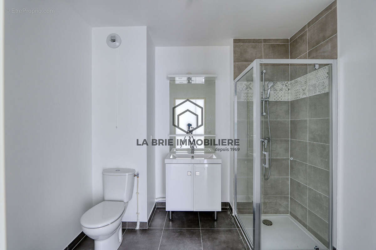 Appartement à CHENNEVIERES-SUR-MARNE