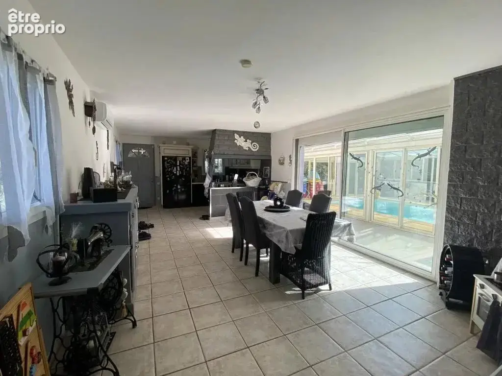 Propriété de charme avec studio, piscine couverte sur 5 000 m² de terrain - photo 7