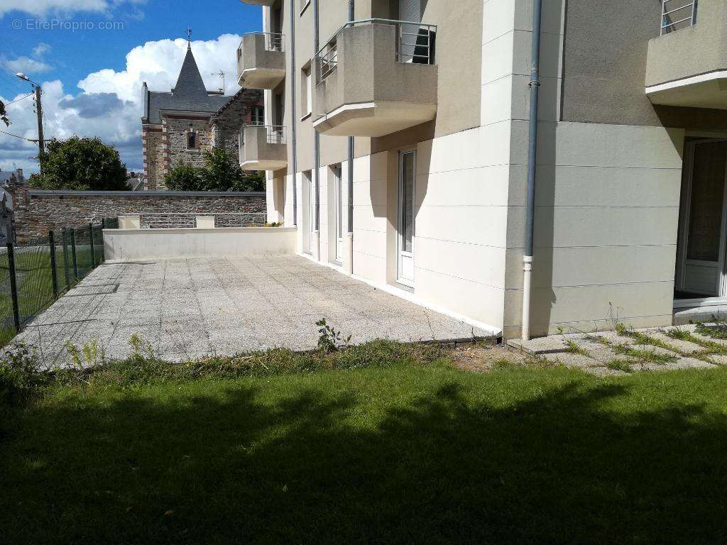 VITRE - Appartement T3 terrasse et garage - photo 4