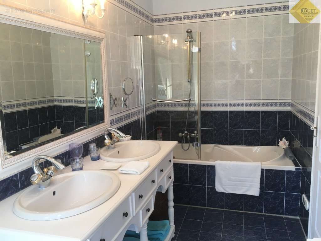 Maison à TOURNON-SAINT-PIERRE