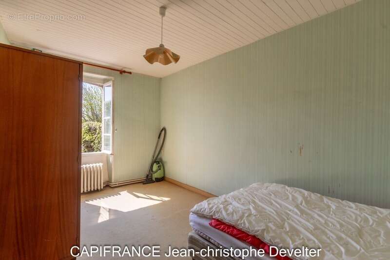 Maison à vendre GORRON (53) maison en pierres 3 chambres avec dépendances sur terrain de 3450 m2 - photo 9