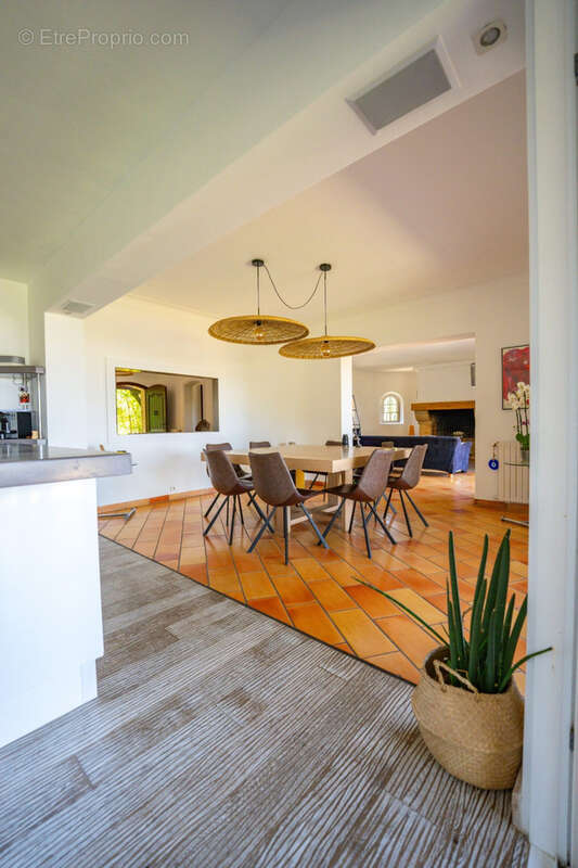 Maison avec pleine vue mer et iles de lerins - photo 5