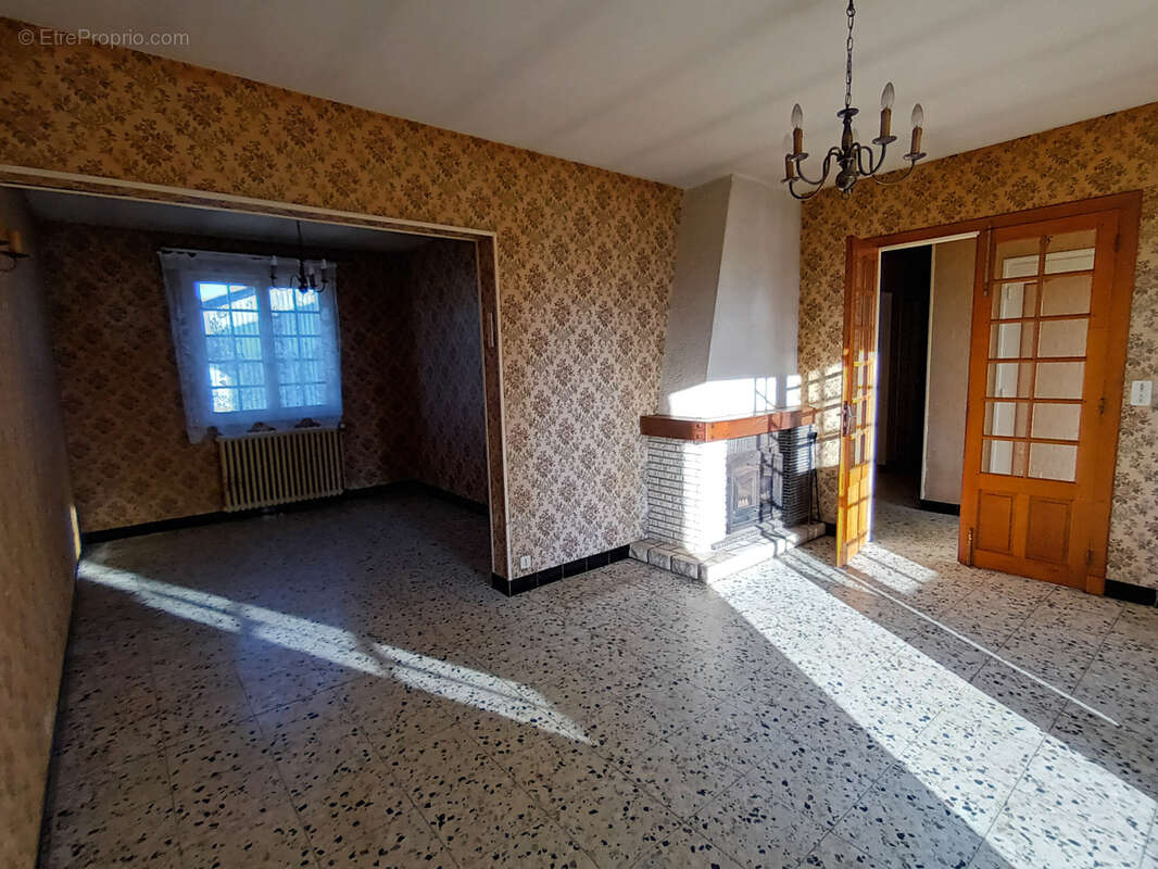 Maison à CORBIGNY