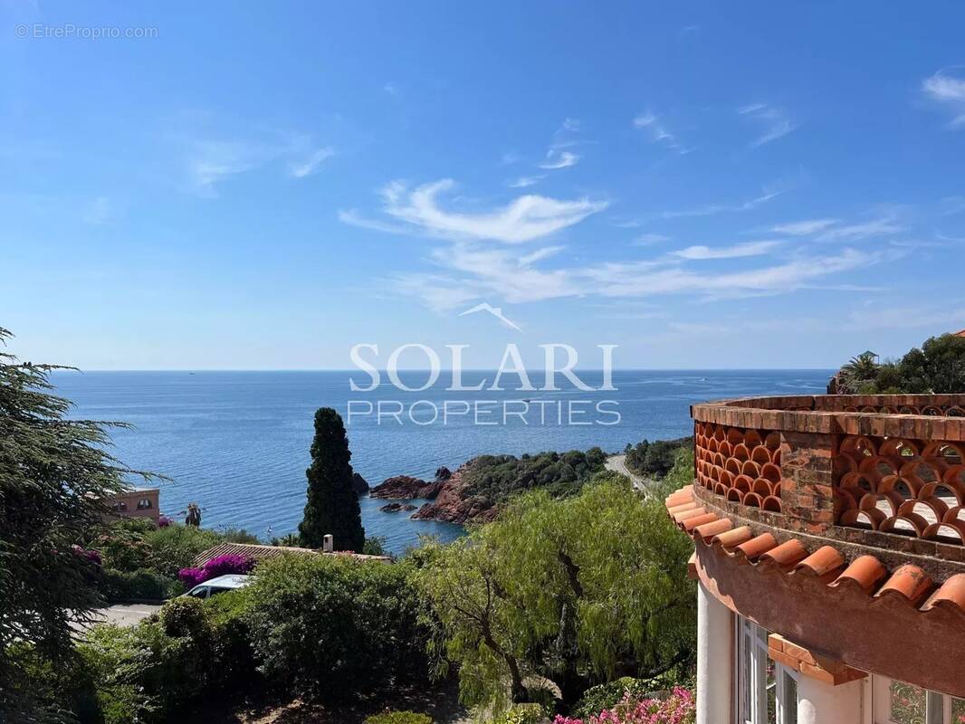 Maison à THEOULE-SUR-MER