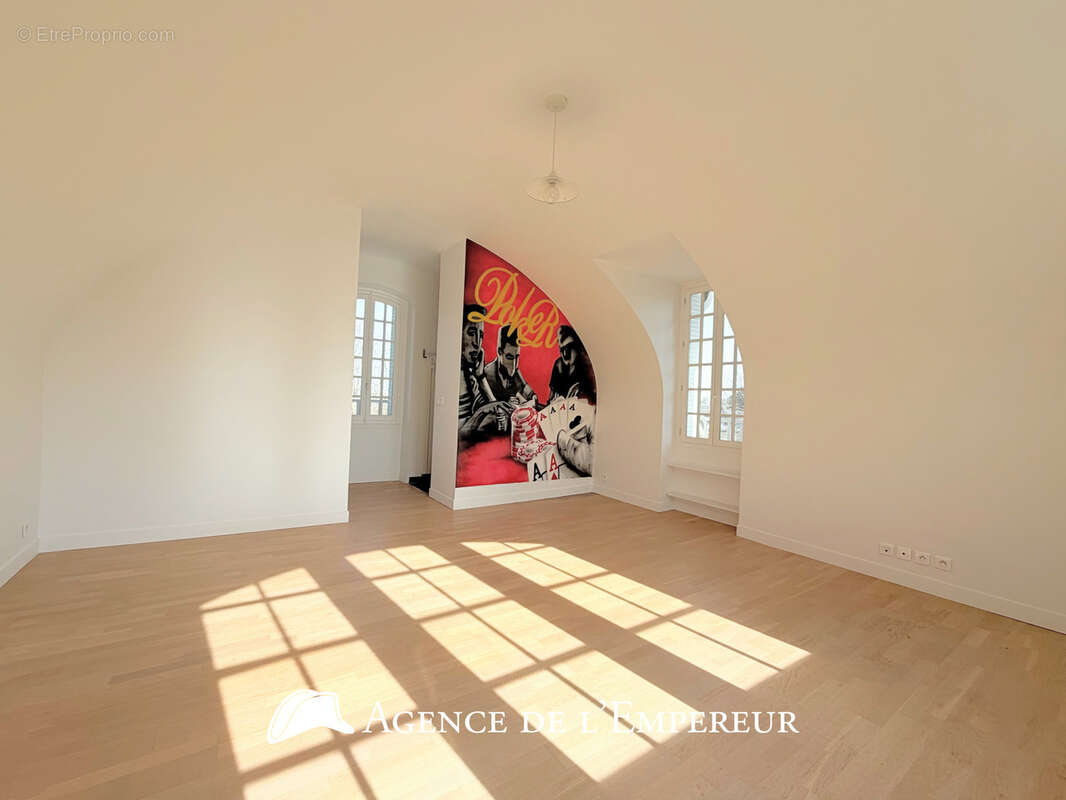 Demeure dans le Parc de la Malmaison, parcelle de 3 000 m2 - photo 15