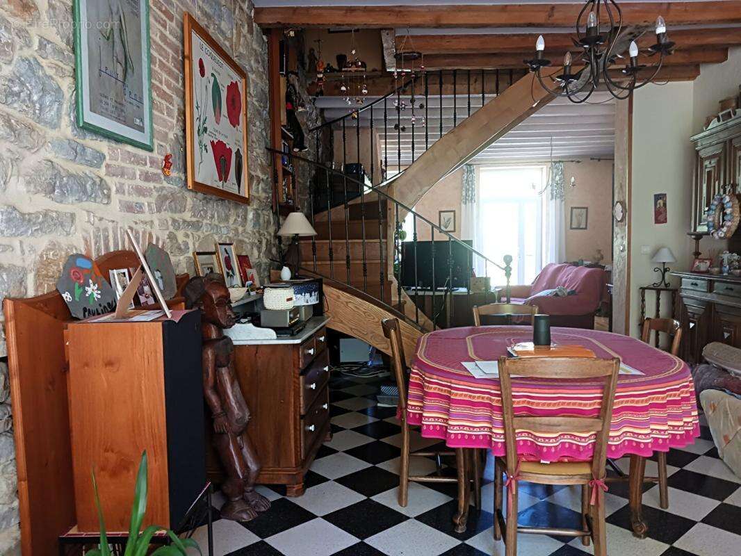 Maison à MACORNAY