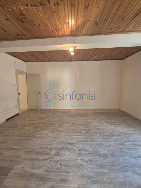Maison de village avec garage et atouts énergétiques, potentiel a exploiter - photo 3