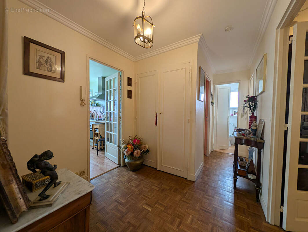 Appartement à MAISONS-LAFFITTE