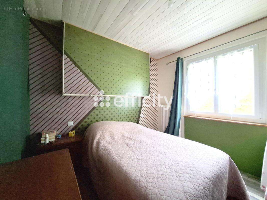 Maison à LONGNY-AU-PERCHE