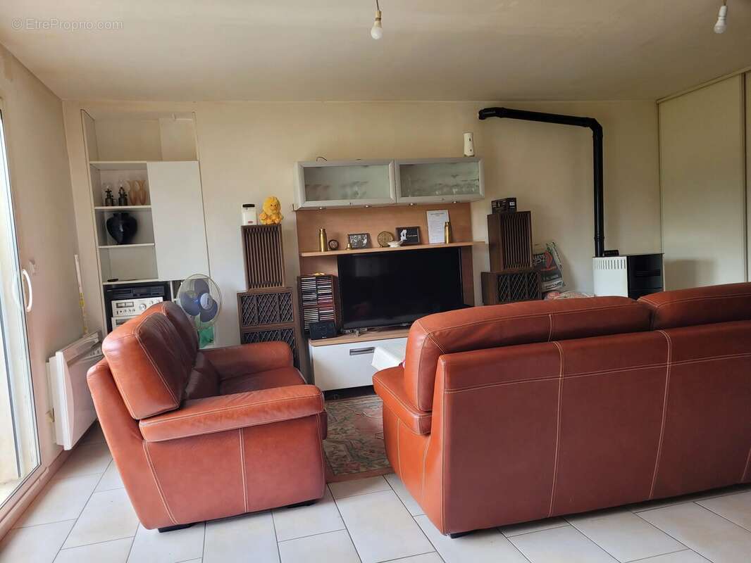 Maison à DEUX-CHAISES