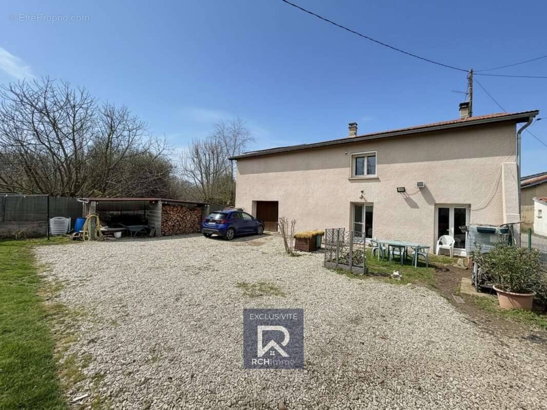 Maison à MOIDIEU-DETOURBE