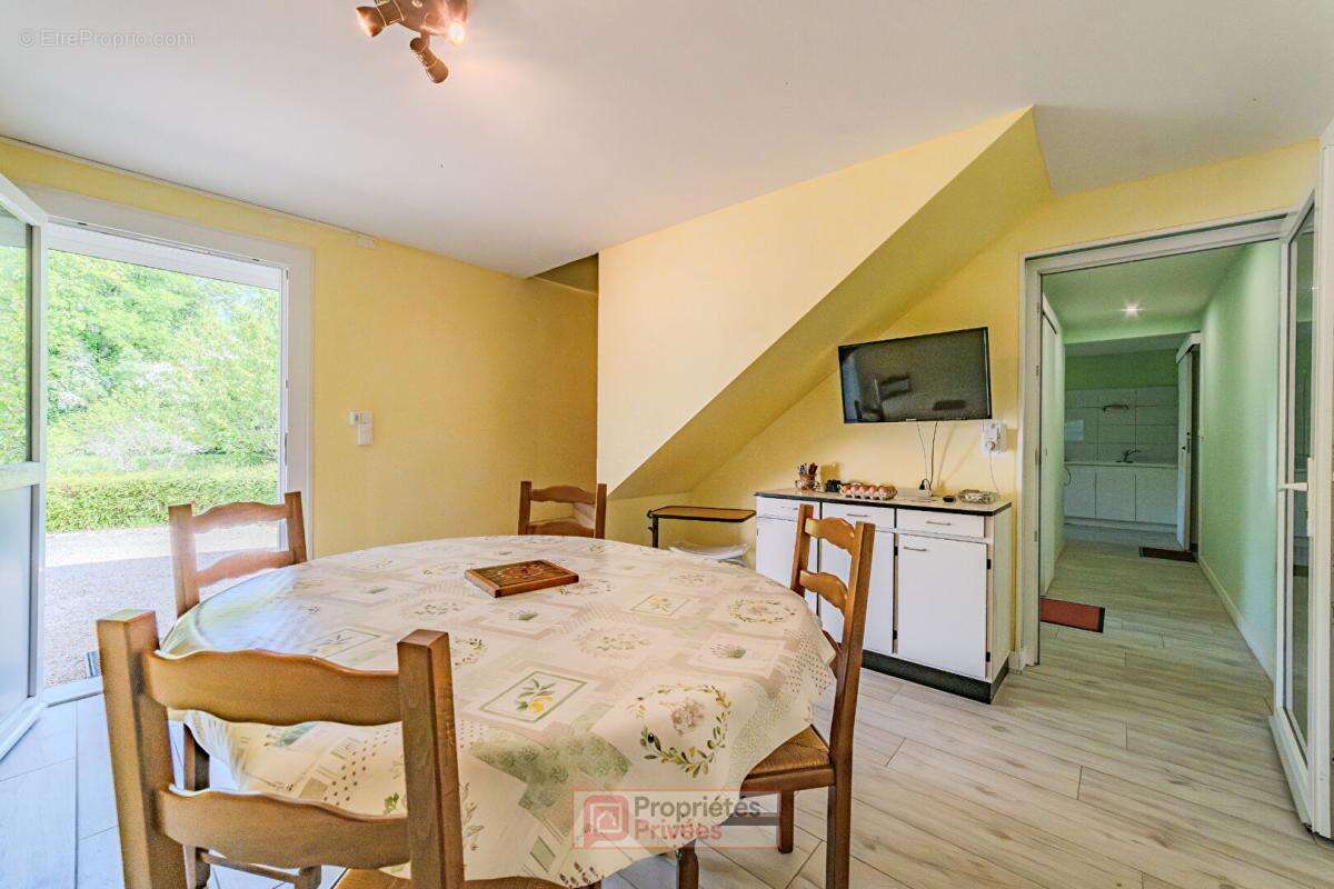 Maison à CHATEAUNEUF-SUR-CHARENTE