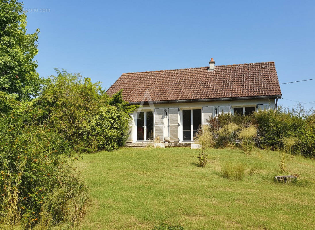 Maison à NOYERS-SUR-CHER