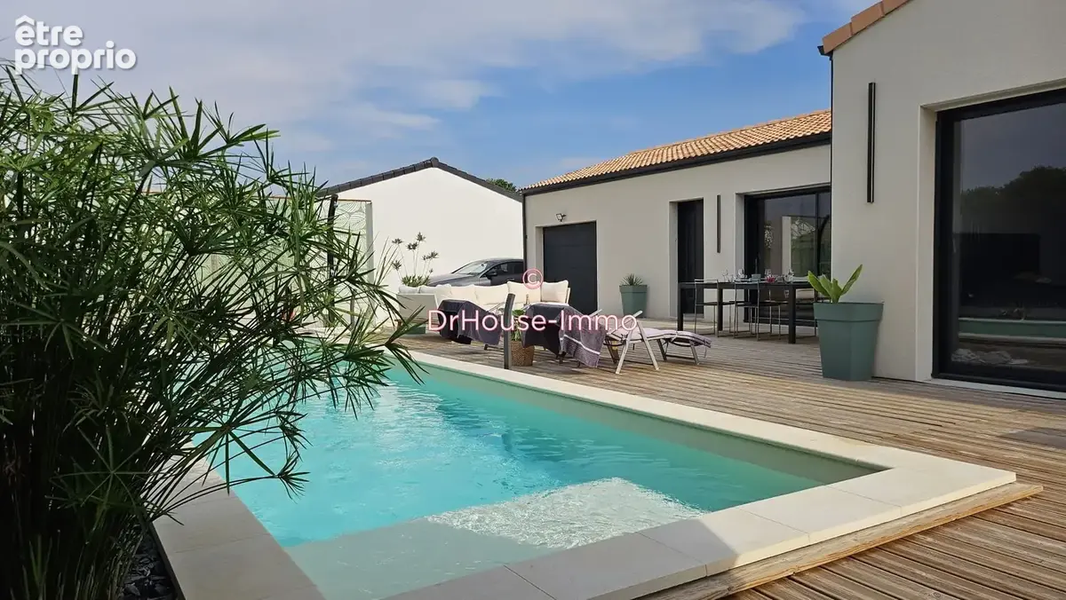 Maison 5 pièces 108 m² à vendre à Challans (85300) - photo 2