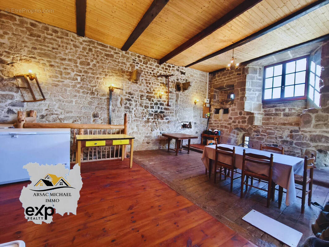 Maison à PRADELLES